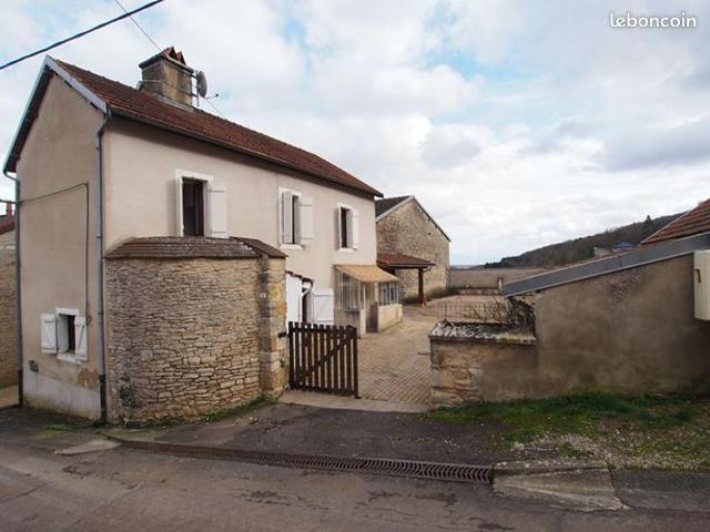 Maison 3 pièces 82 m²