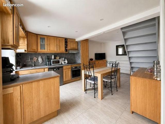 Maison 3 pièces 82 m²