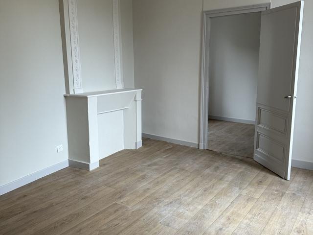 Maison 3 pièces, 82 m² à louer à Sainte Bazeille 47180