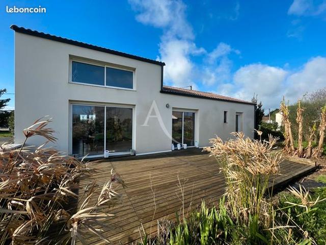 Maison 3 pièces 84 m²