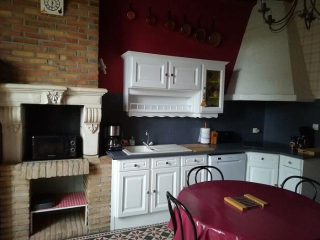 Maison 3 pièces, 86 m² à louer à Salles 33770