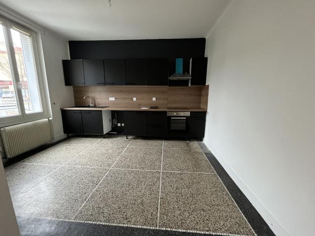 Maison 3 pièces, 88 m² à louer à Chamalières 63400