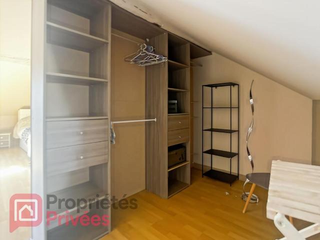 Maison 3 pièces, 88 m² à louer à Massangis 89440