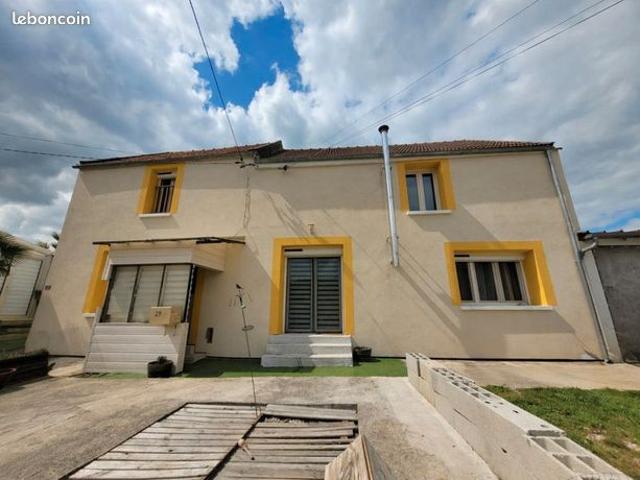 Maison 3 pièces 90 m²
