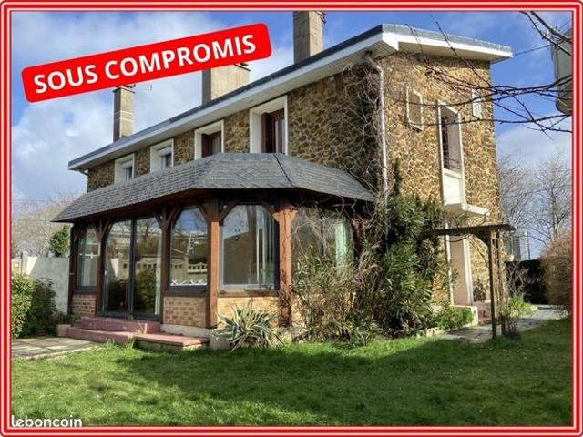 Maison 3 pièces 90 m²