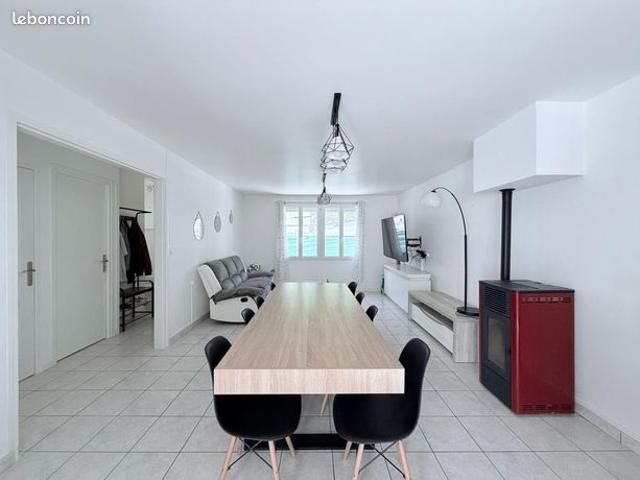 Maison 3 pièces 90 m²
