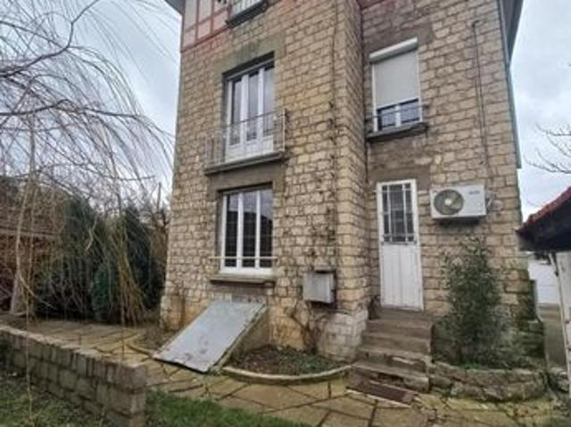 Maison 3 pièces 90 m²
