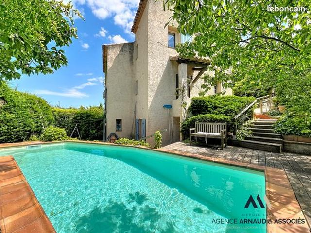 Maison 3 pièces 90 m²