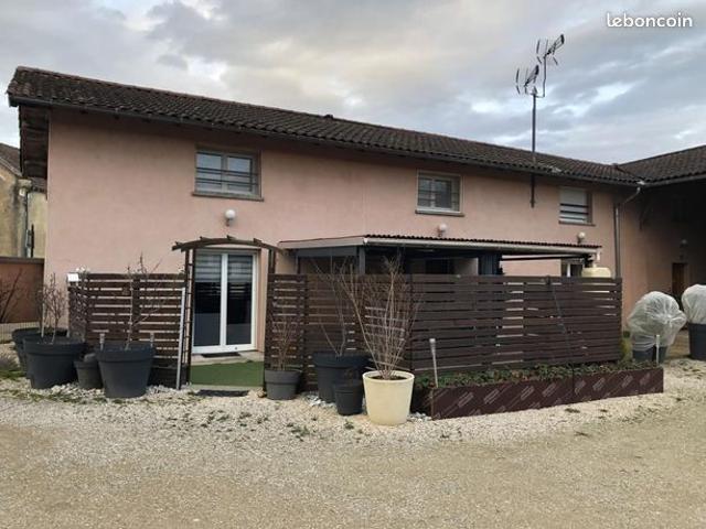 Maison 3 pièces 90 m²