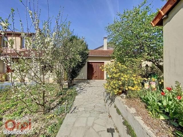 Maison 3 pièces 90 m²