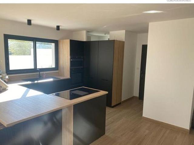 Maison 3 pièces 90 m²