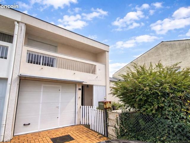 Maison 3 pièces 90 m²