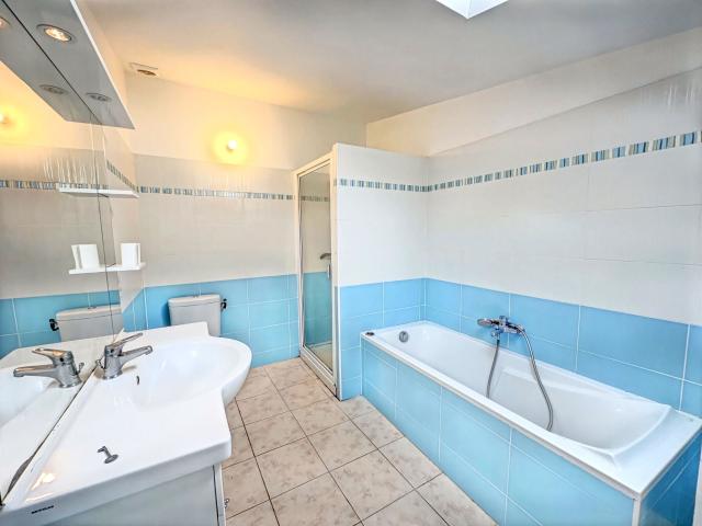 Maison 3 pièces, 91 m² à louer à Lambesc 13410