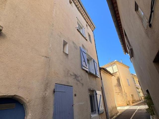 Maison 3 pièces, 91 m² à louer à Saint Victor de Malcap 30500