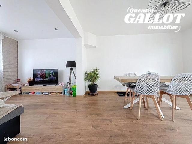 Maison 3 pièces 92 m²