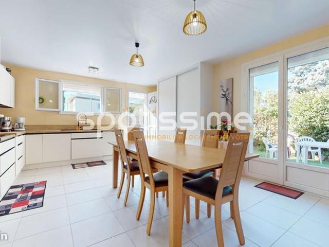 Maison 3 pièces 94 m²