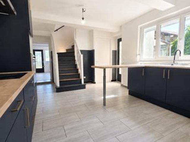 Maison 3 pièces 95 m²