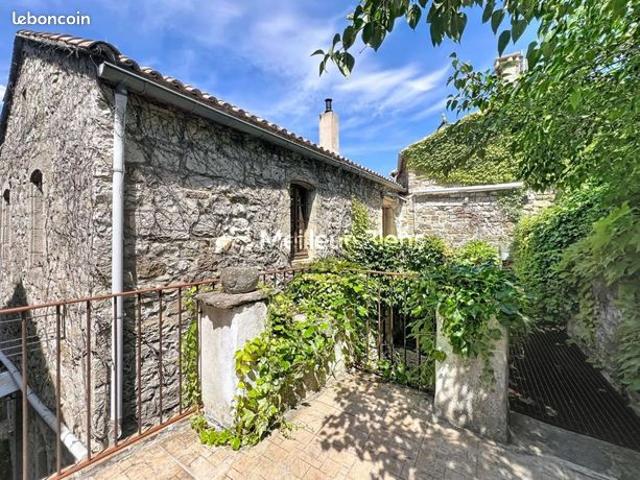 Maison 3 pièces 95 m²