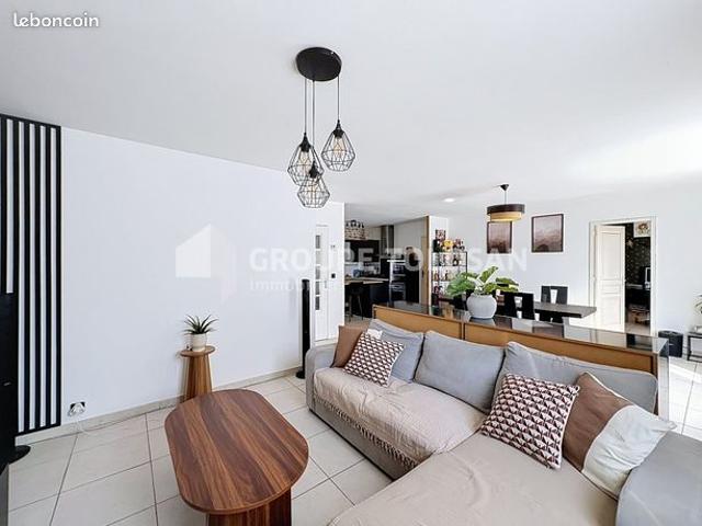 Maison 3 pièces 95 m²