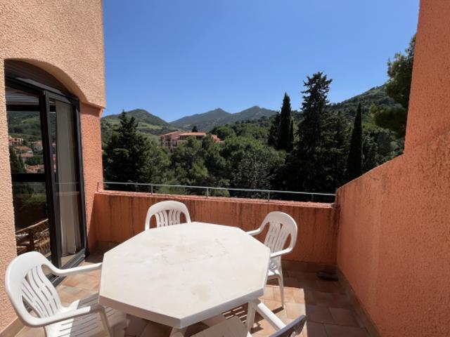 MAISON 3 PIECES AVEC TERRASSE PARKING, CALME ET BELLE VUE