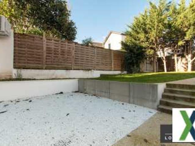 Maison 3 pièces, en duplex de 82,20 m², avec jardin et box