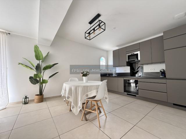 MAISON 3 PIECES EN DUPLEX 2 PARKINGS SAINTE MAXIME