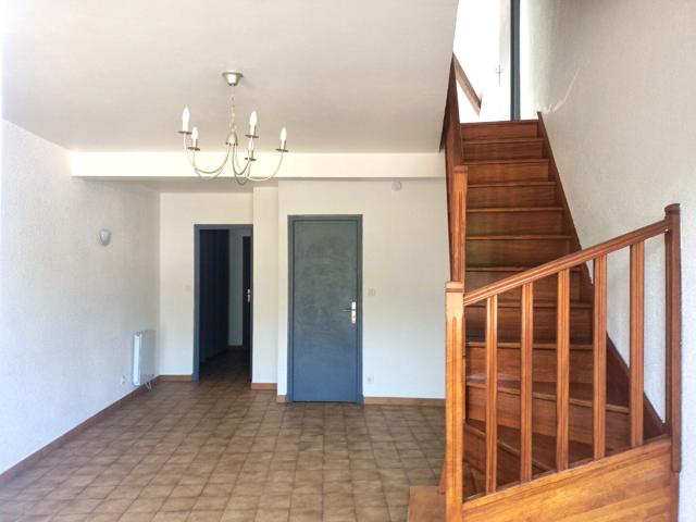 Maison 3 pièces Montberon 78.64m² 750€ à louer
