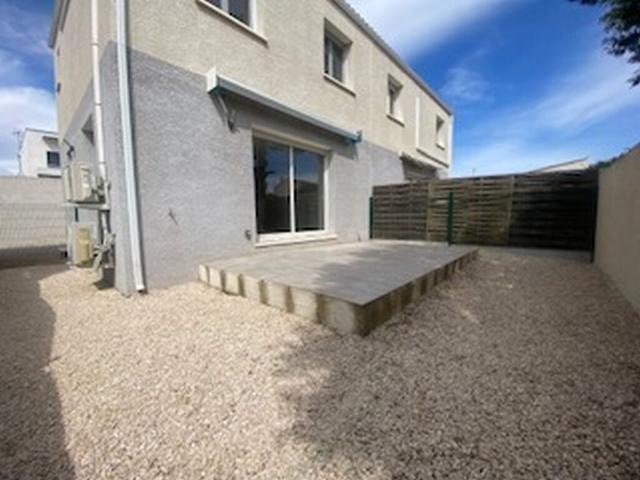 Maison 3 pièces Vinassan 63.79m² 810€ à louer