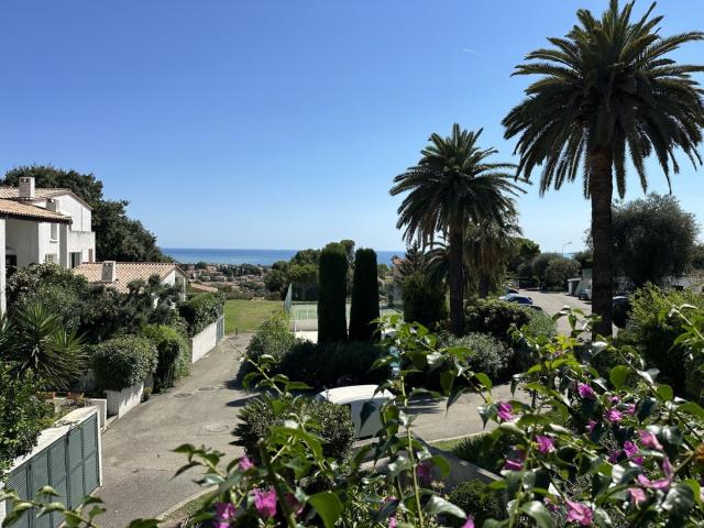 MAISON 104,12 M2 CAGNES SUR MER QUARTIER LES COLLETTES