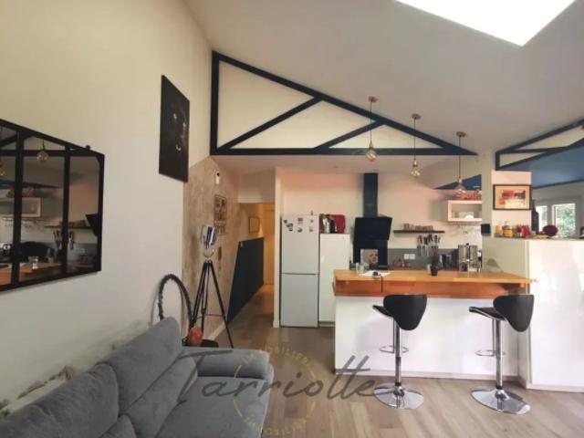 MAISON 10615