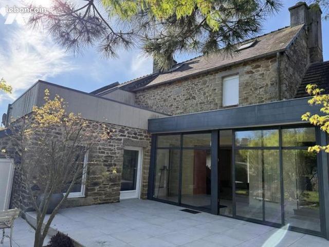 Maison 107 m² PLOUGUENAST