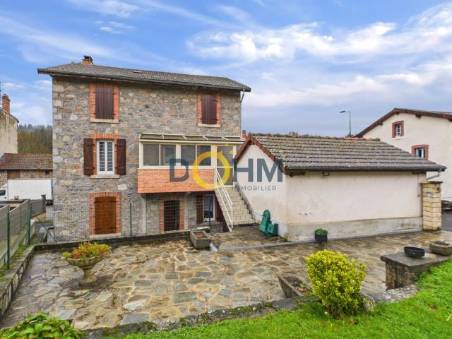 MAISON 100 m2 avec appartement 55 m2