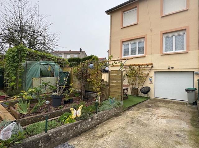 Maison 100m2 F5 rénovée Jardin, terrasse, garage à Longu