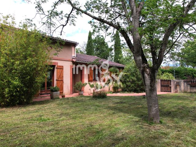 Maison 102 m2 sur un terrain de 784 m2