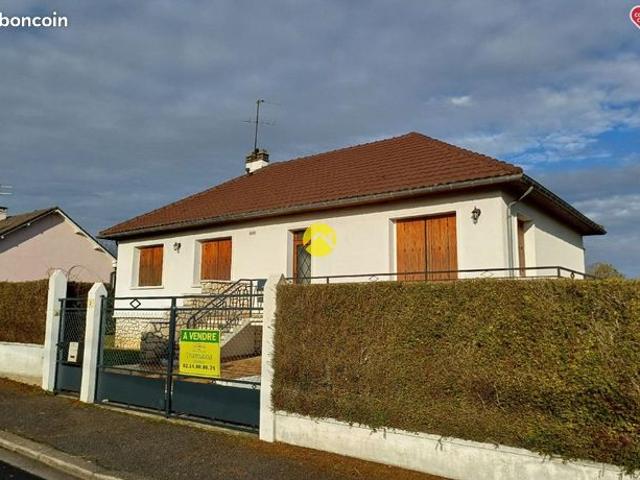 MAISON 102 M2+Batiment/garage 100M2
