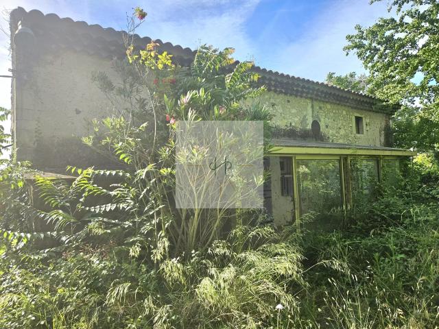 Maison 10 pièces 143 m²