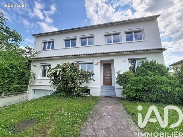 Maison 10 pièces 140 m²