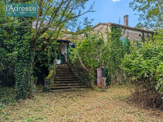 Maison 10 pièces 140 m²