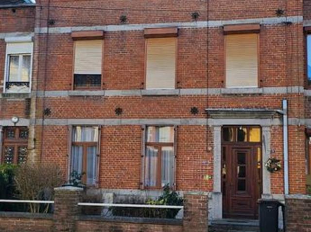 Maison 10 pièces 140 m²