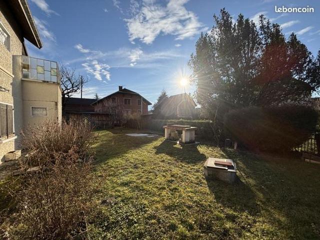 Maison 10 pièces 140 m²