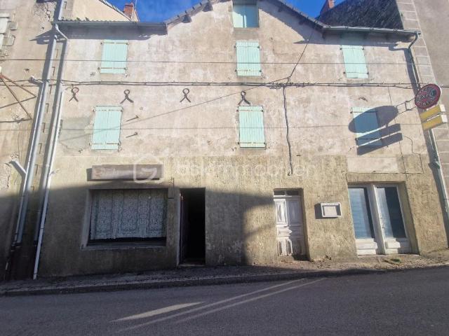 Maison 10 pièces 141 m²