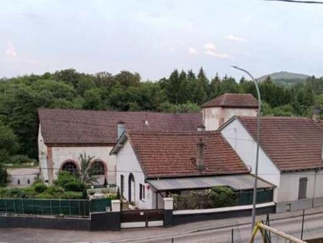 Maison 10 pièces 147 m²