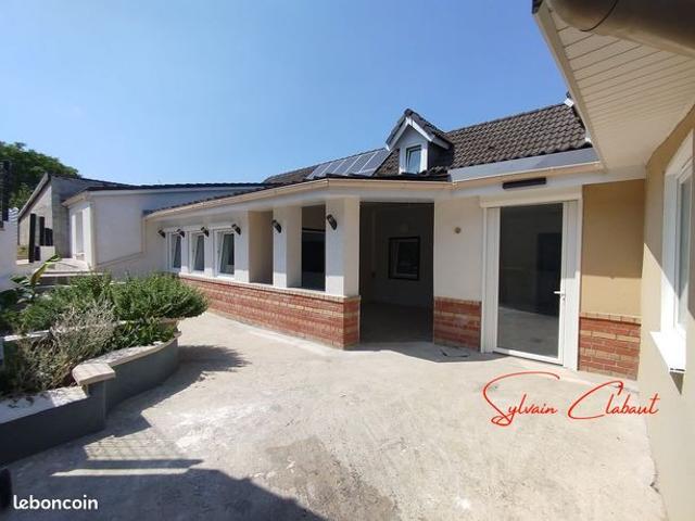 Maison 10 pièces 145 m²