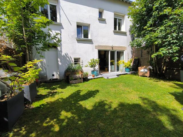 Maison 10 pièces 145 m²