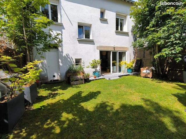 Maison 10 pièces 145 m²