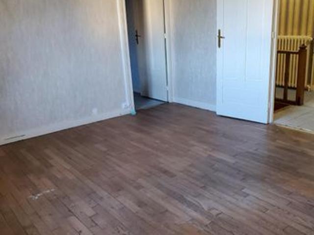 Maison 10 pièces 153 m²