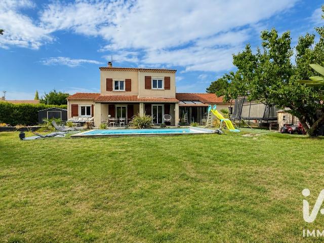Maison 10 pièces 150 m²