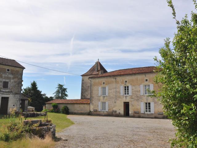 Maison 10 pièces 150 m²