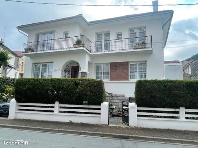 Maison 10 pièces 150 m²