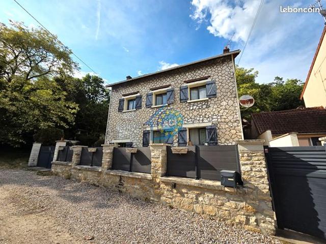 Maison 10 pièces 152 m²
